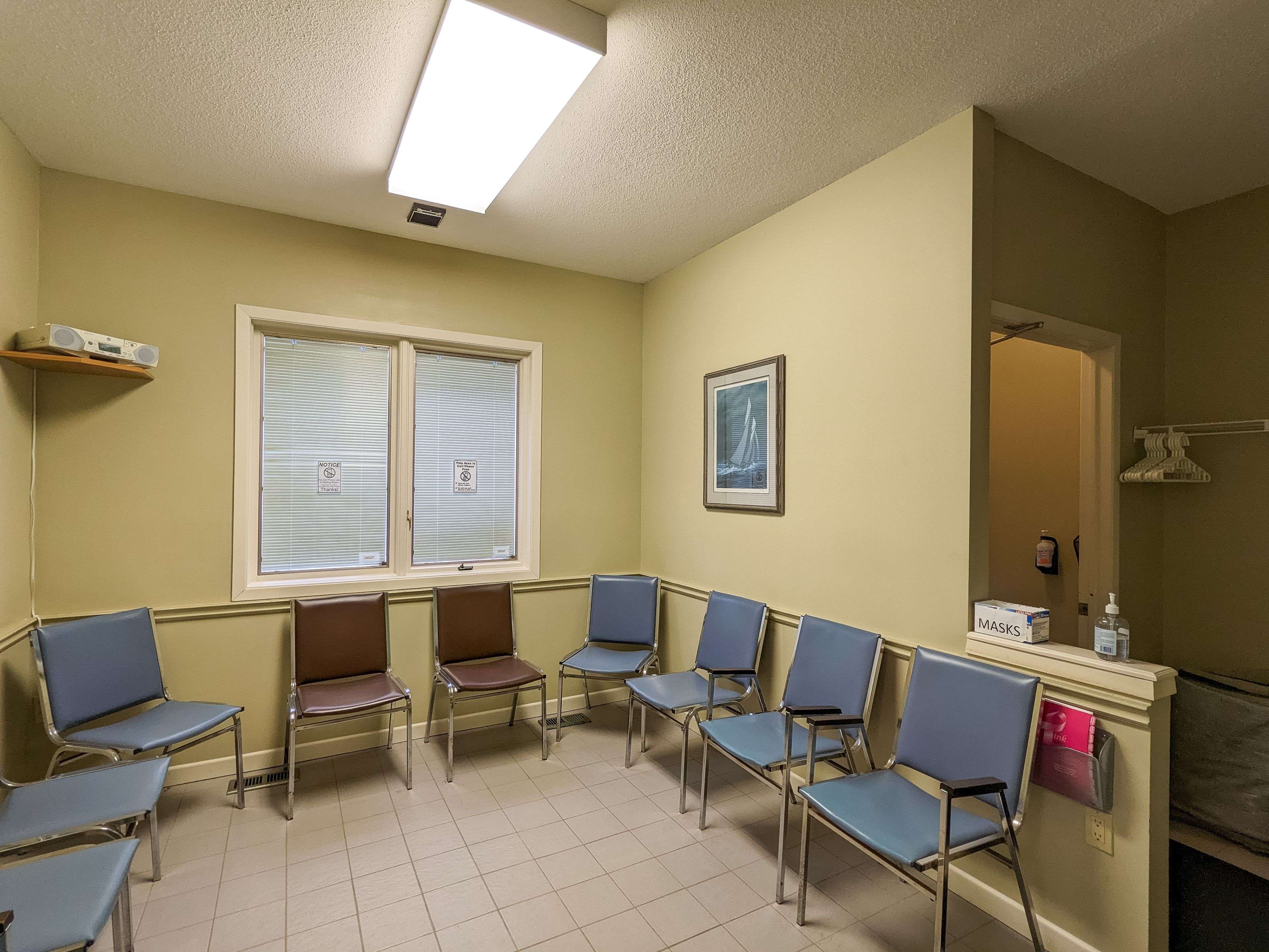 Sarnia, ON N7T 4V8,140 Cameron ST