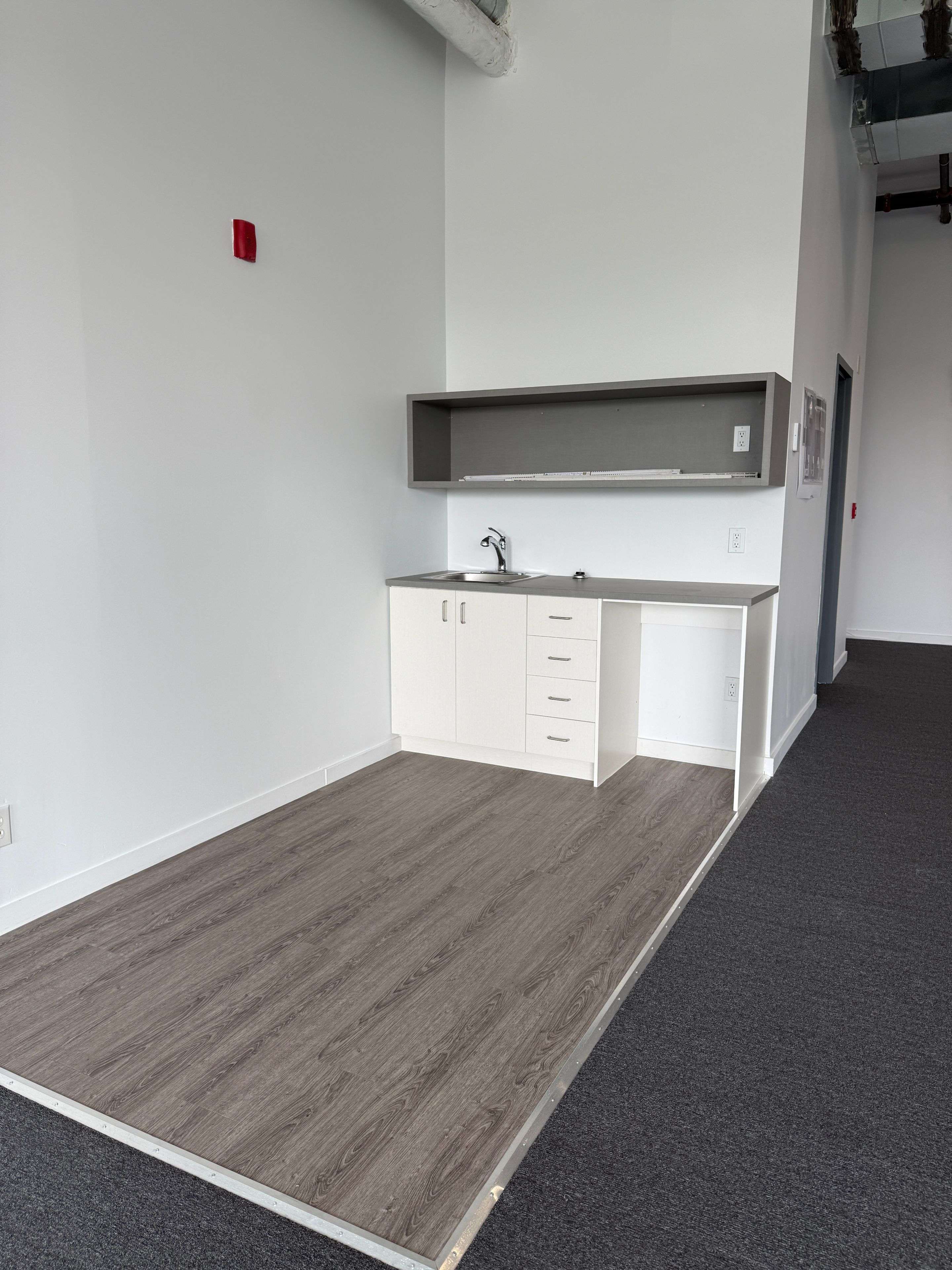 Kanata, ON K2M 2G8,65 Denzil Doyle CT #213