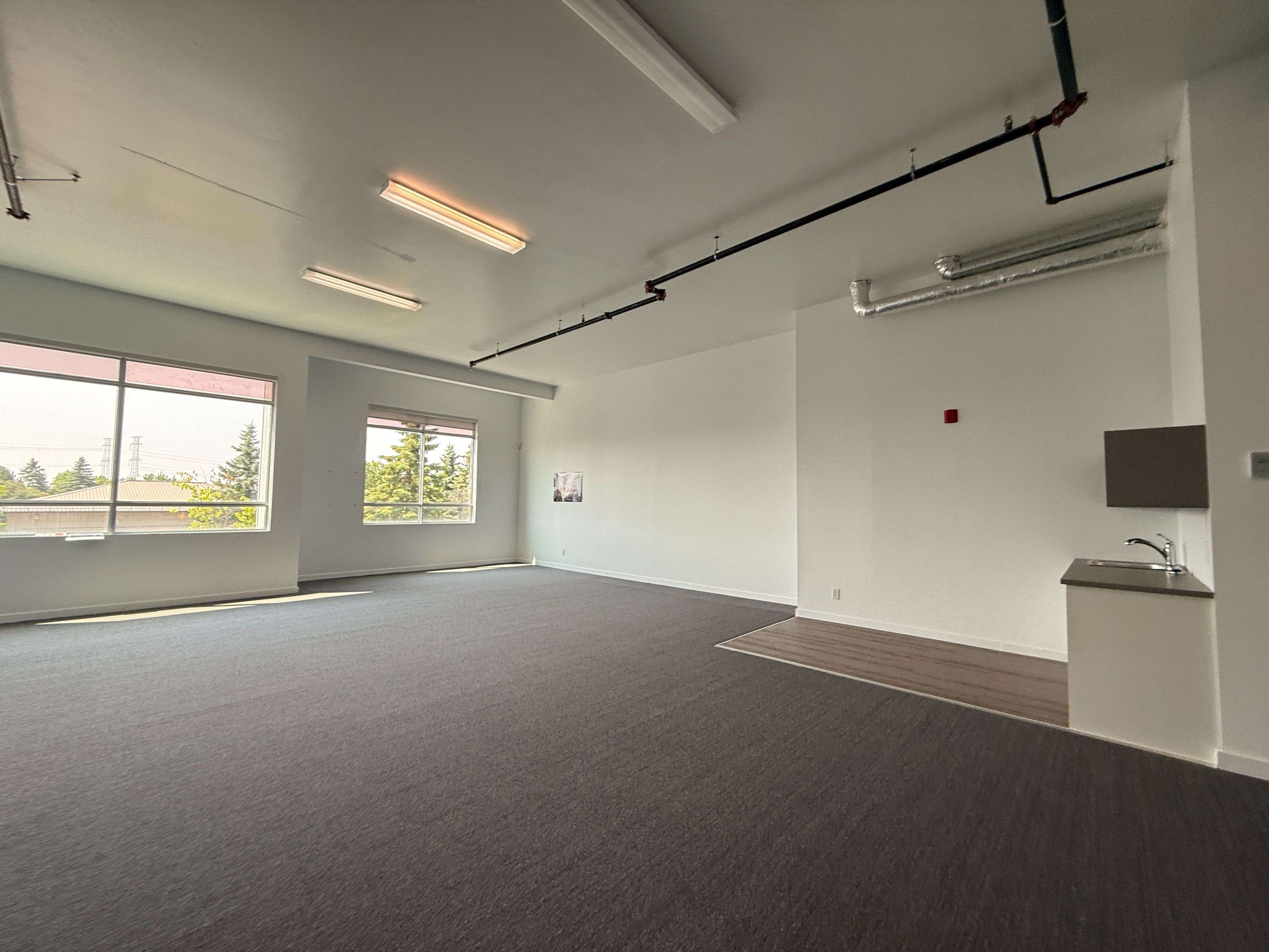 Kanata, ON K2M 2G8,65 Denzil Doyle CT #213