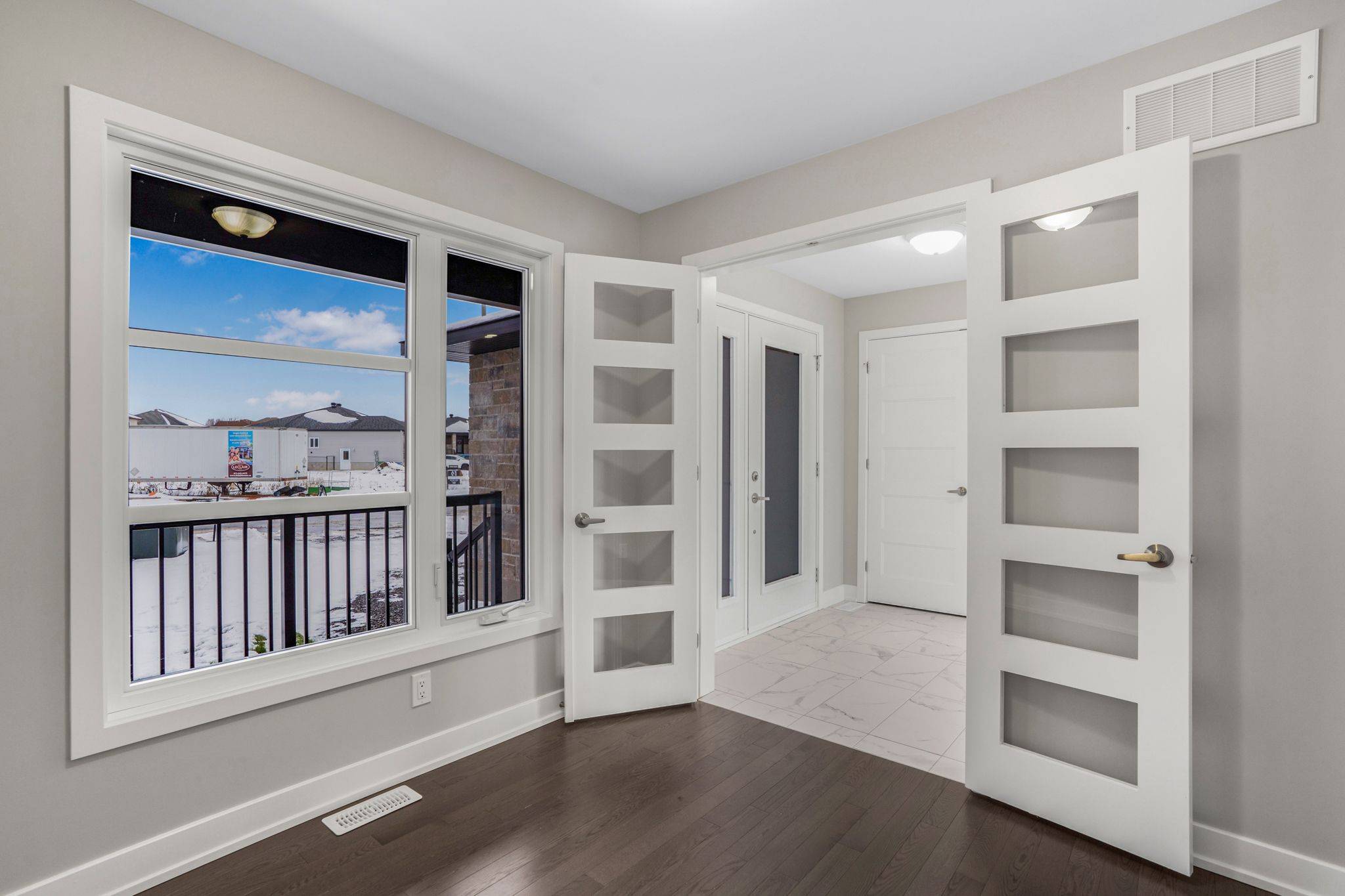 Russell, ON K0A 1W0,63 Chateauguay ST