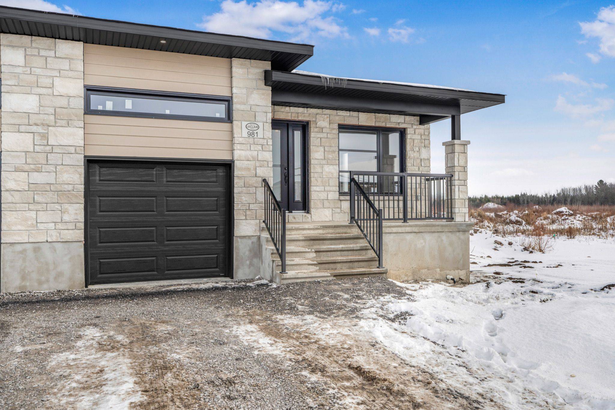 The Nation, ON K0A 2M0,983 Katia ST