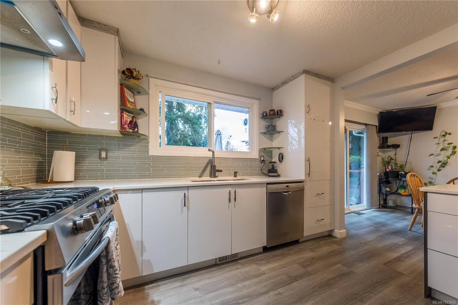 Nanaimo, BC V9T 5N3,5810 Hammond Bay Rd