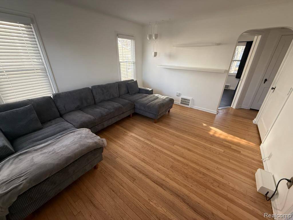 Ferndale, MI 48220,774 Gardendale ST