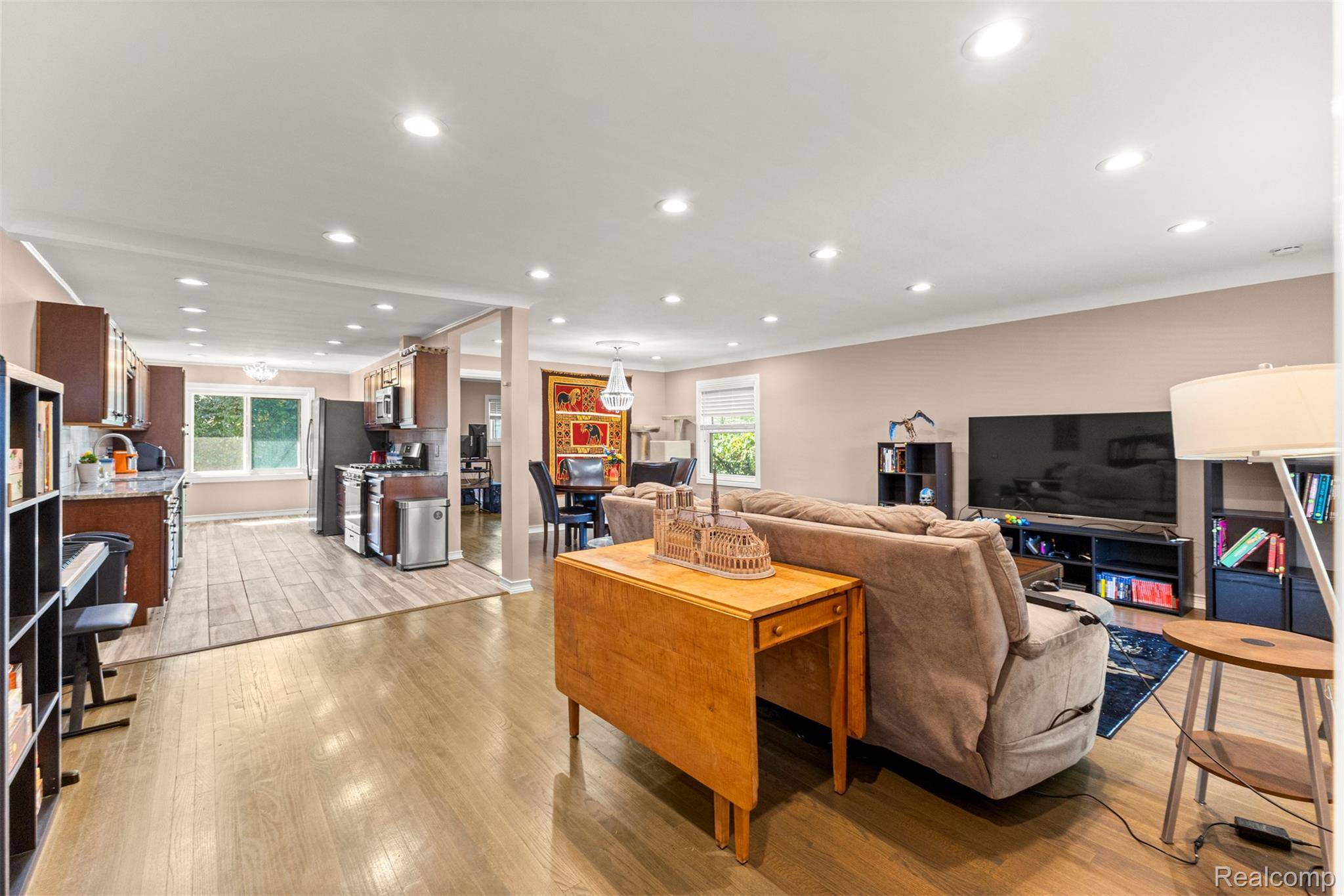 Southfield, MI 48075,17245 Lee ST