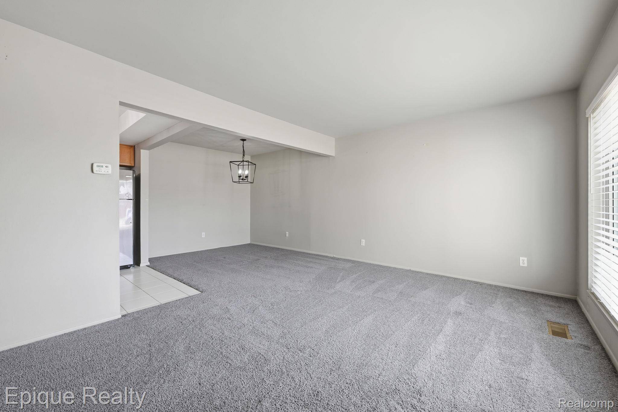 Warren, MI 48093,29792 City Center DR #2