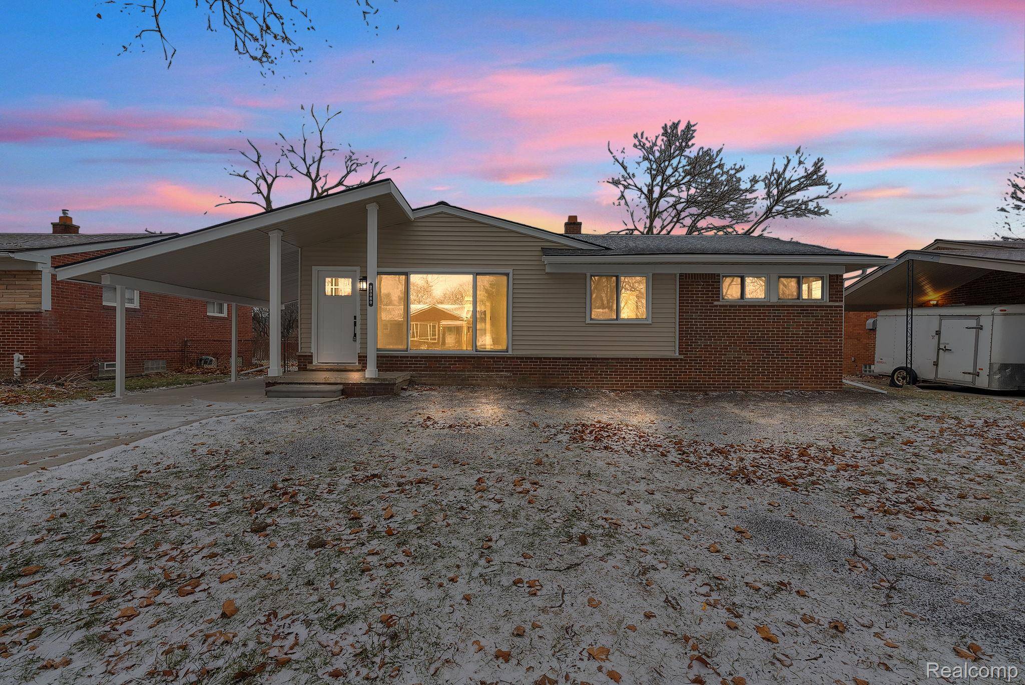 Oak Park, MI 48237,23080 Parklawn ST