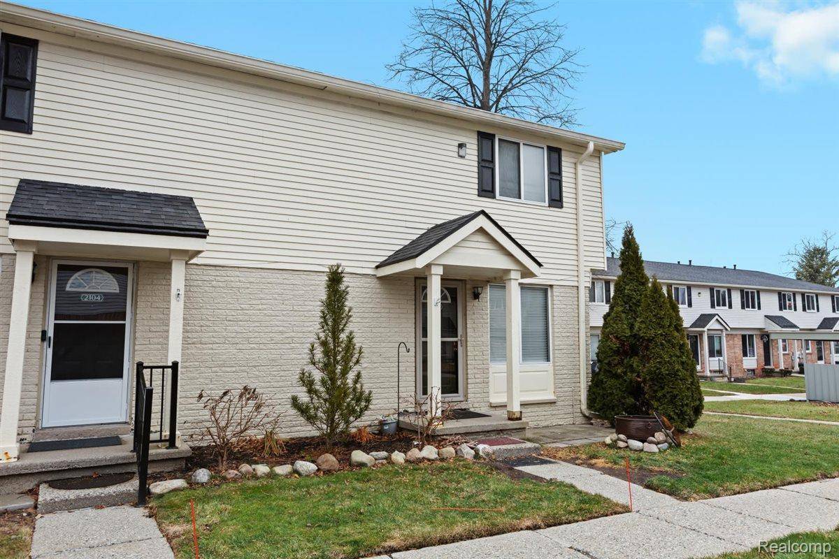 Utica, MI 48317,2092 Orchard Crest ST