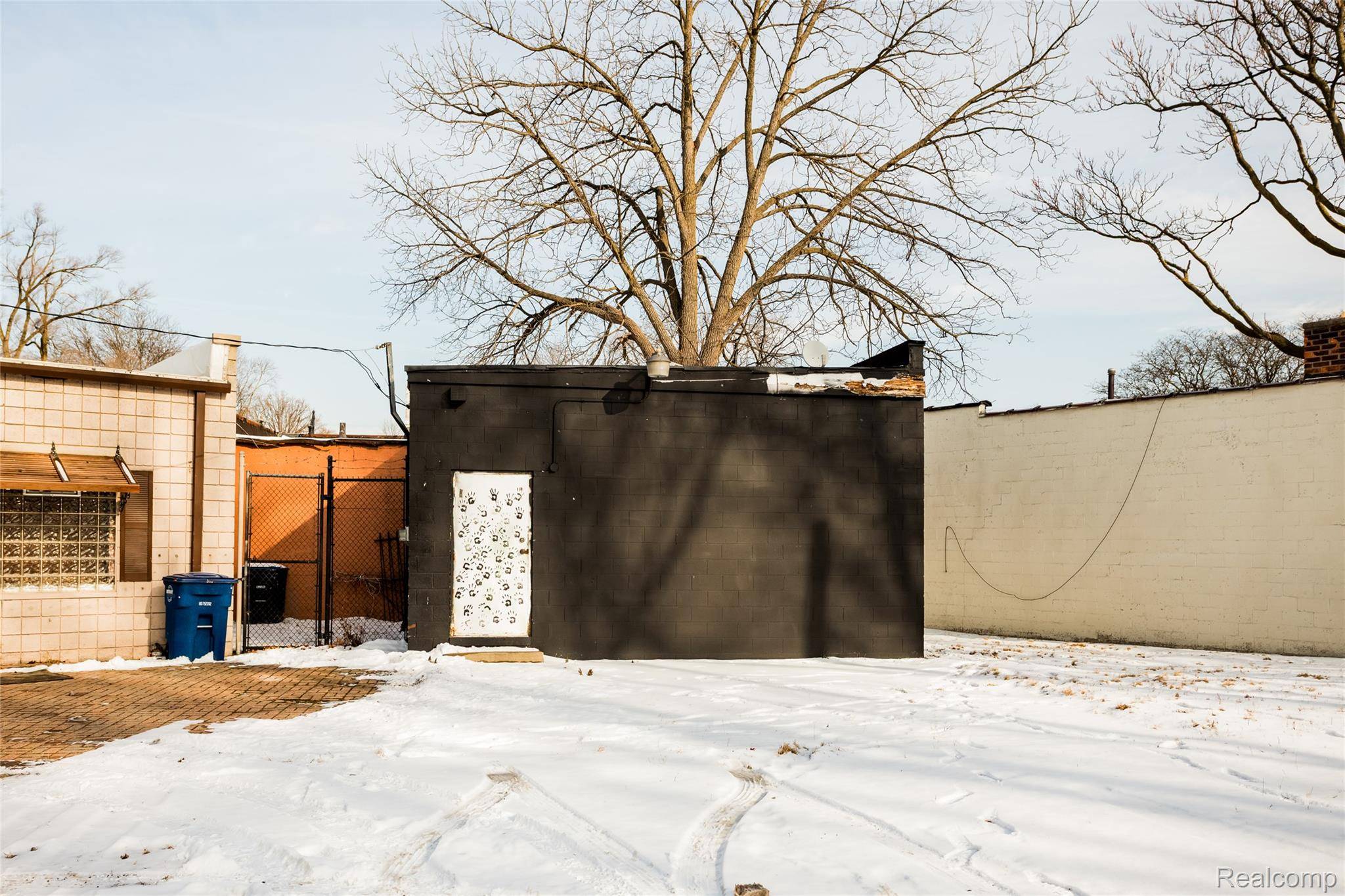 Detroit, MI 48223,19019 Grand River AVE