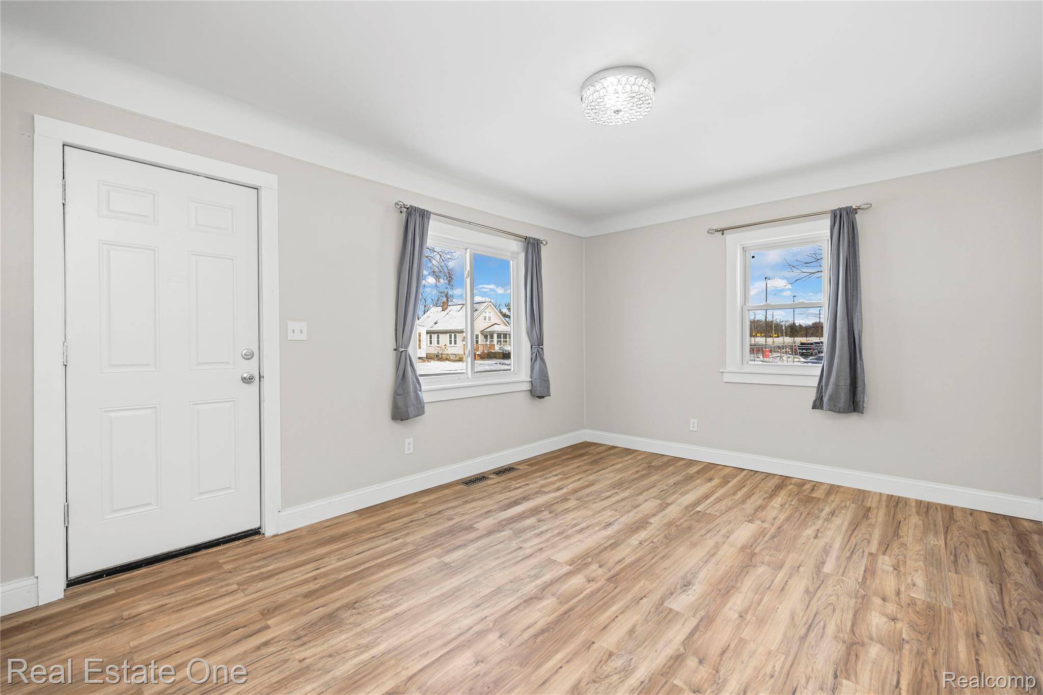 Waterford, MI 48328,943 Premont AVE