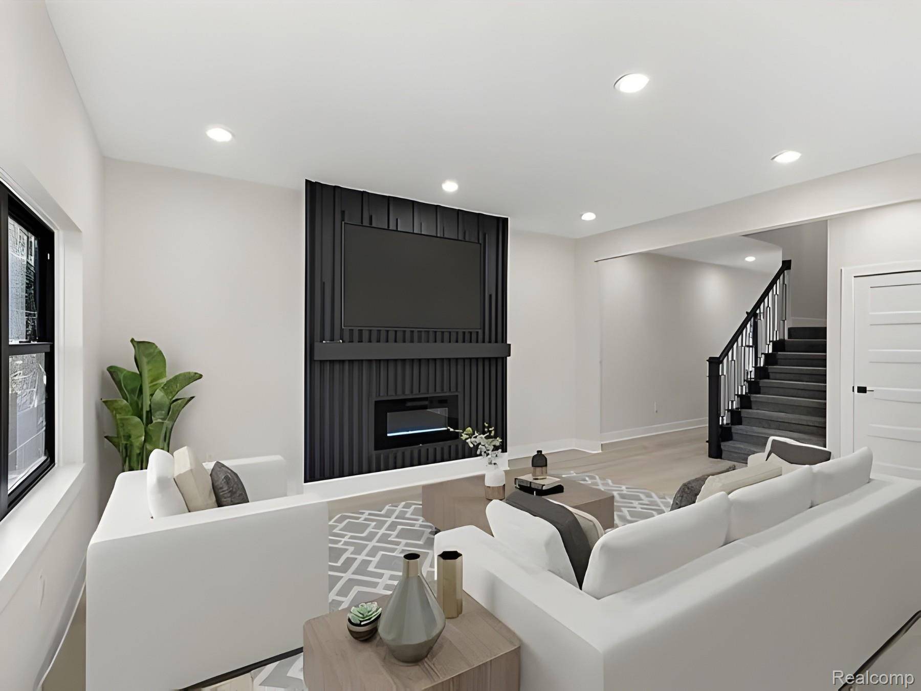 Ferndale, MI 48220,928 W Maplehurst ST