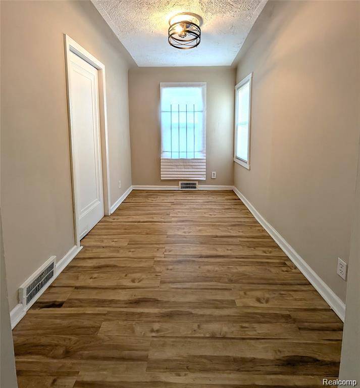 Detroit, MI 48235,16146 Prevost ST