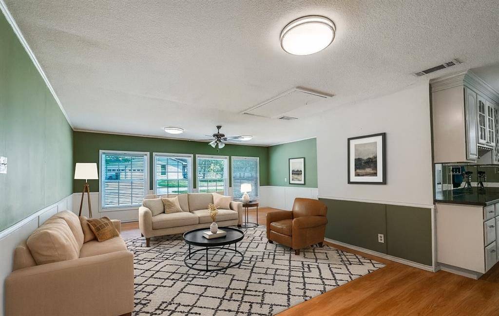 Arlington, TX 76012,1501 Ridgeview Drive