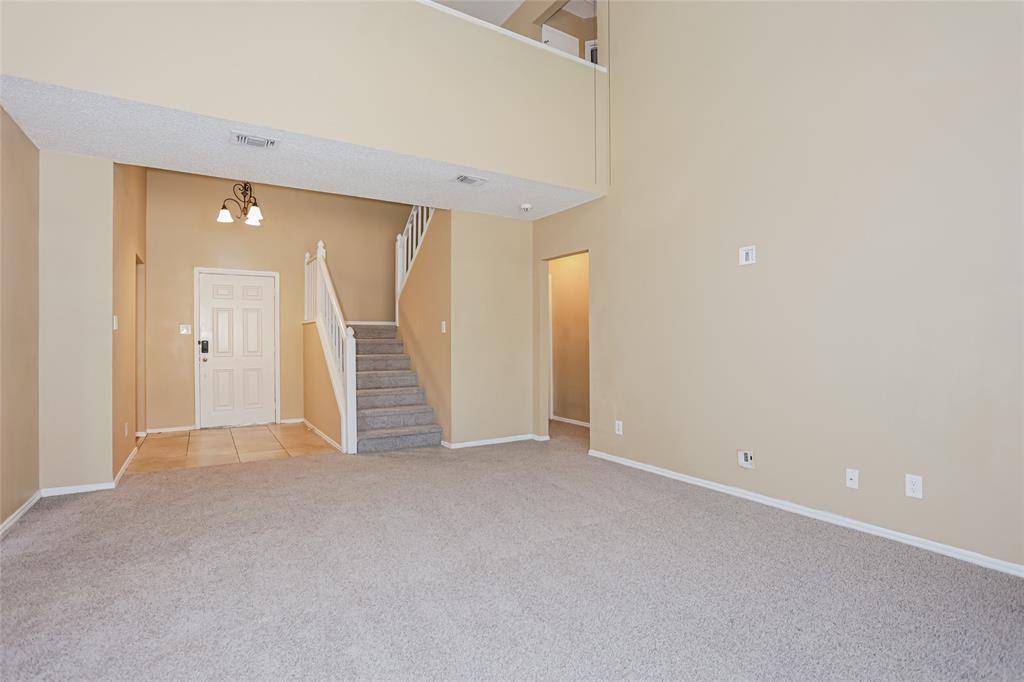 Grand Prairie, TX 75052,2716 Hemingway Drive