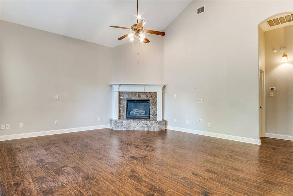 Fort Worth, TX 76116,2612 Waters Edge Lane