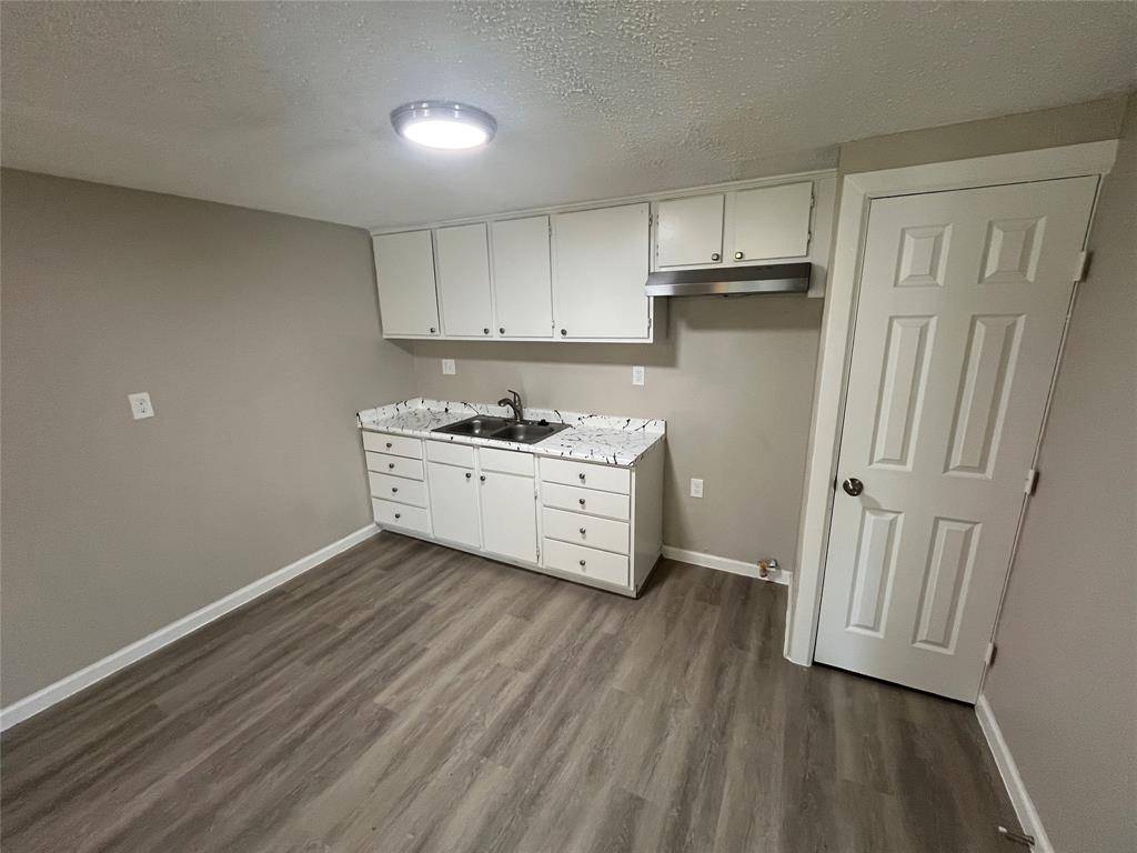 Dallas, TX 75217,8800 Eden Valley Lane