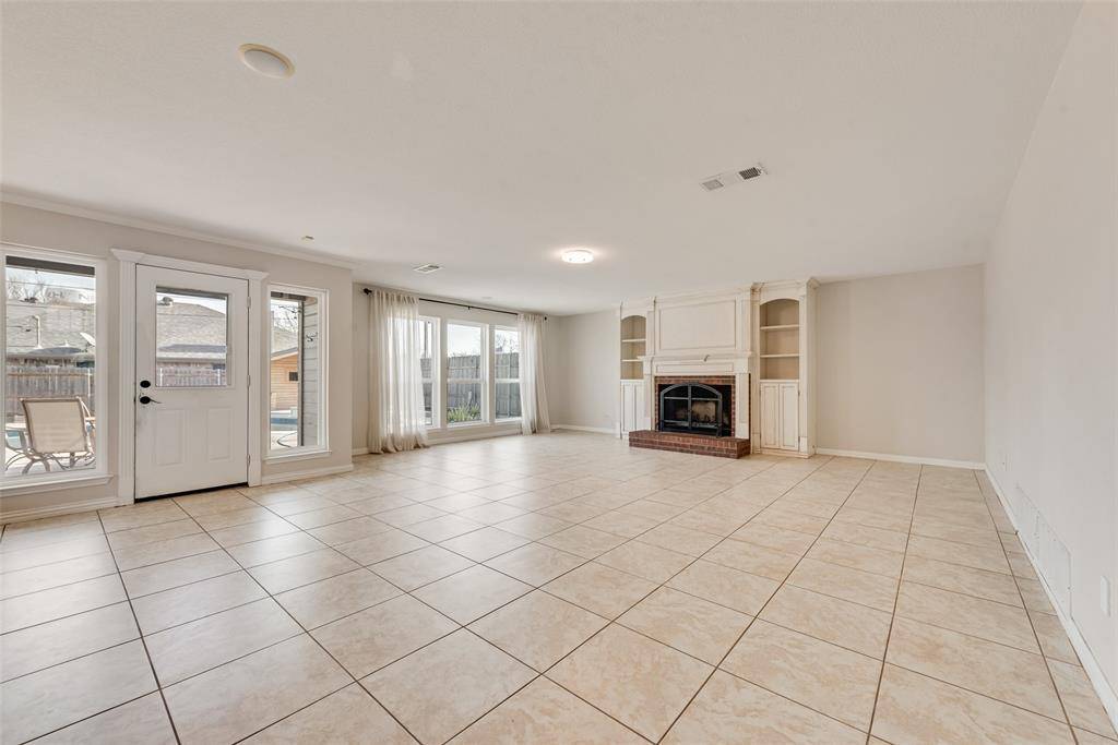 North Richland Hills, TX 76182,6902 Kara Place