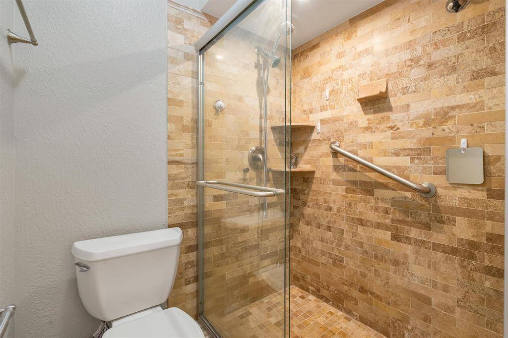 Dallas, TX 75235,5303 Fleetwood Oaks Avenue #178