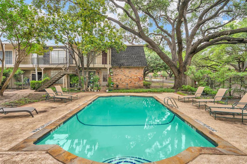 Dallas, TX 75235,5303 Fleetwood Oaks Avenue #178