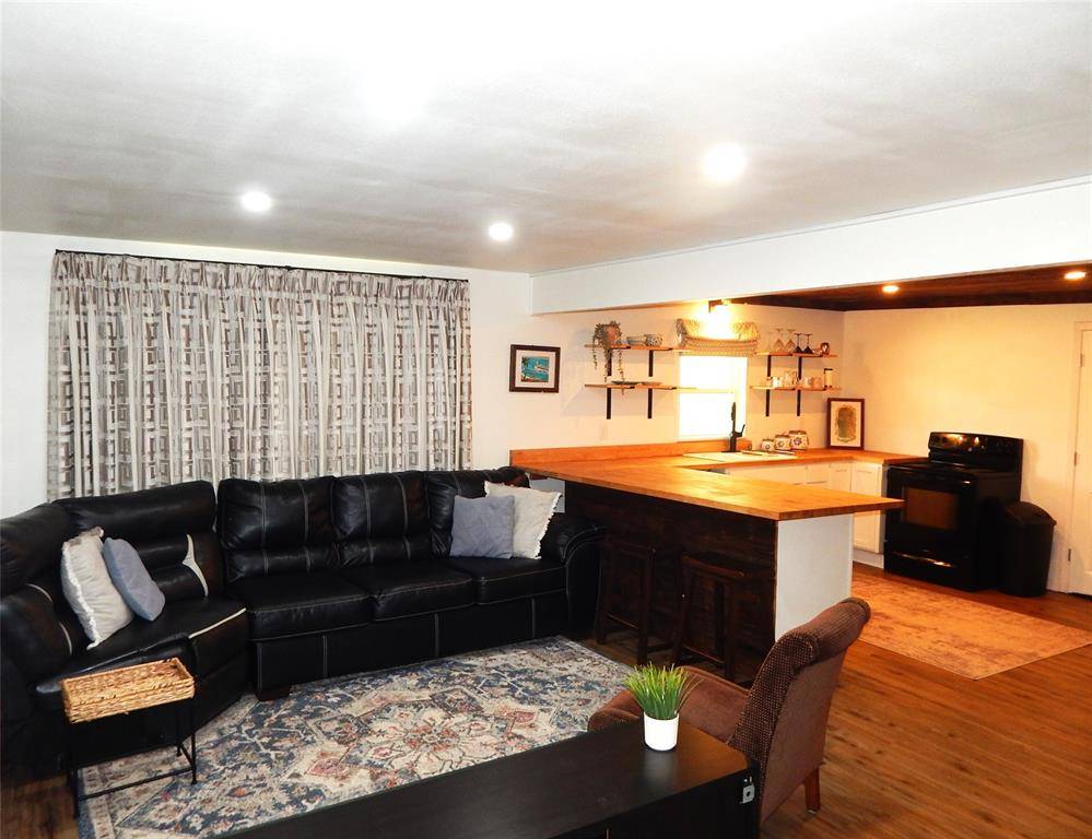 Overton, TX 75684,197 CR 4130D