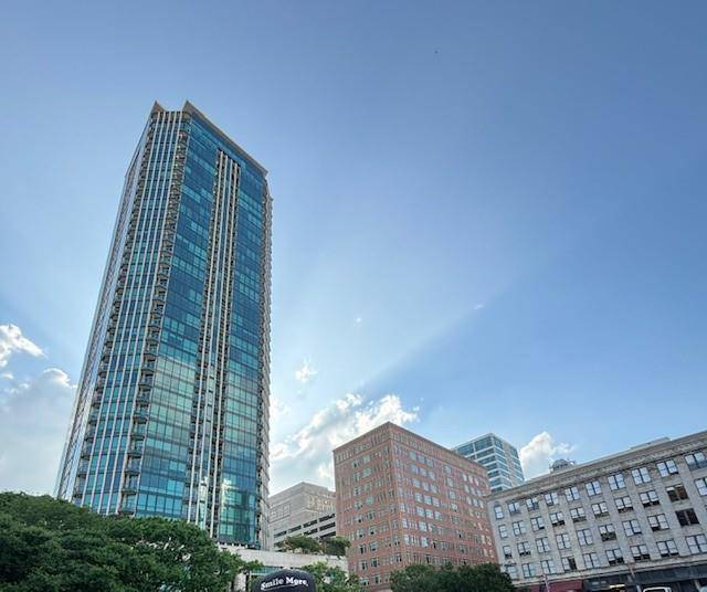 Fort Worth, TX 76102,500 Throckmorton Street #1102