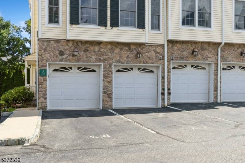 Caldwell Boro Twp., NJ 07006,91 Roseland Ave #A8