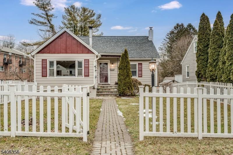 Newton Town, NJ 07860,105 Lake Ave