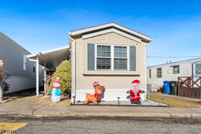 Woodbridge Twp., NJ 07001,38 Helen Ave