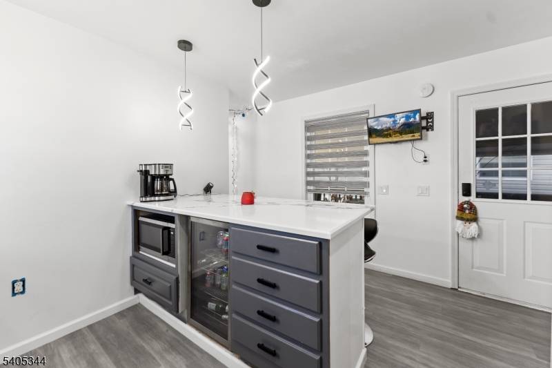 Woodbridge Twp., NJ 07001,38 Helen Ave