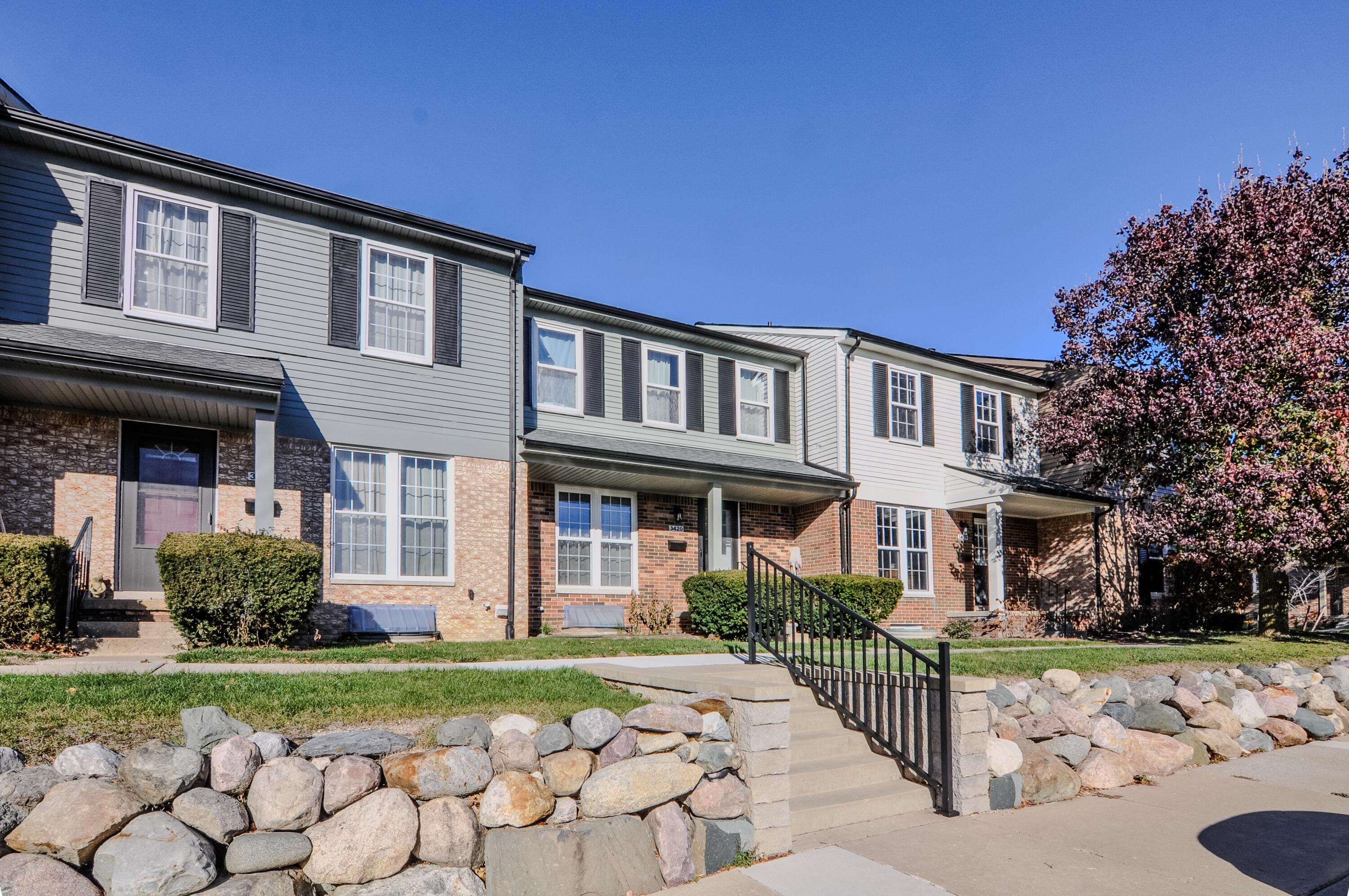 Ann Arbor, MI 48105,3418 Burbank DR