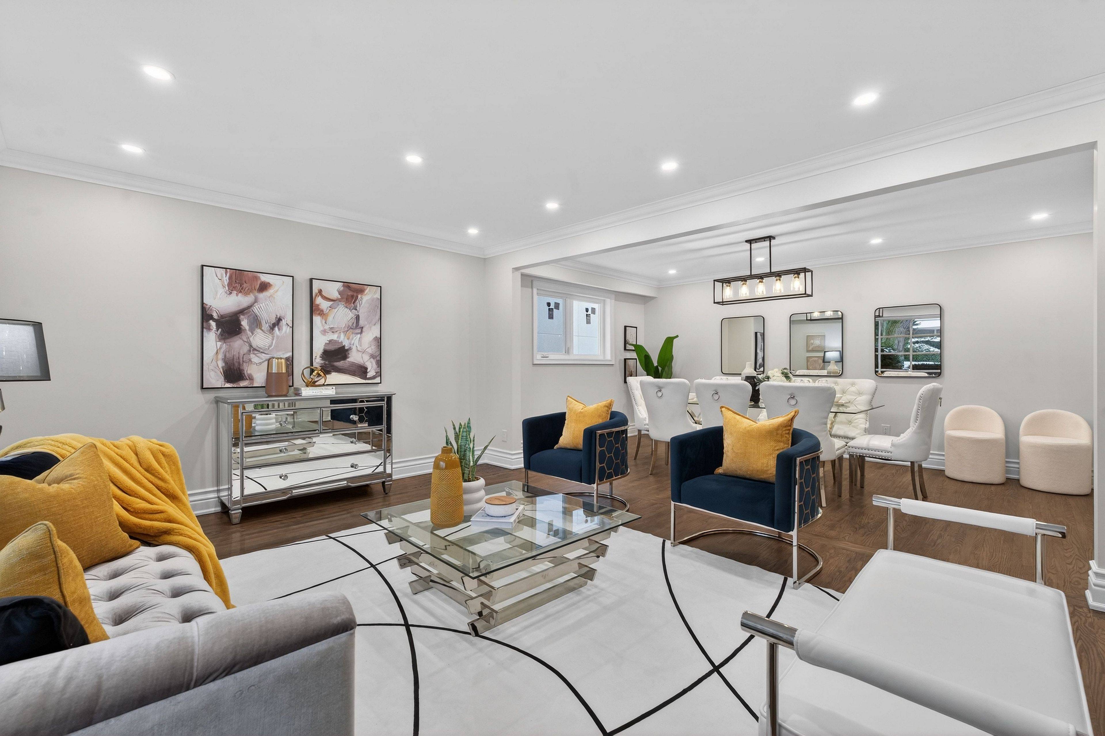 Toronto C15, ON M2K 2L5,32 Colonnade RD