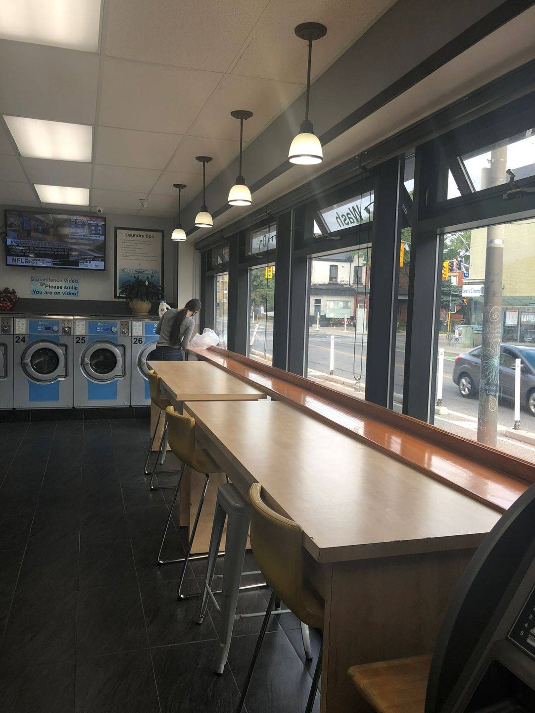 Toronto C01, ON M5S 1H4,172 Harbord ST