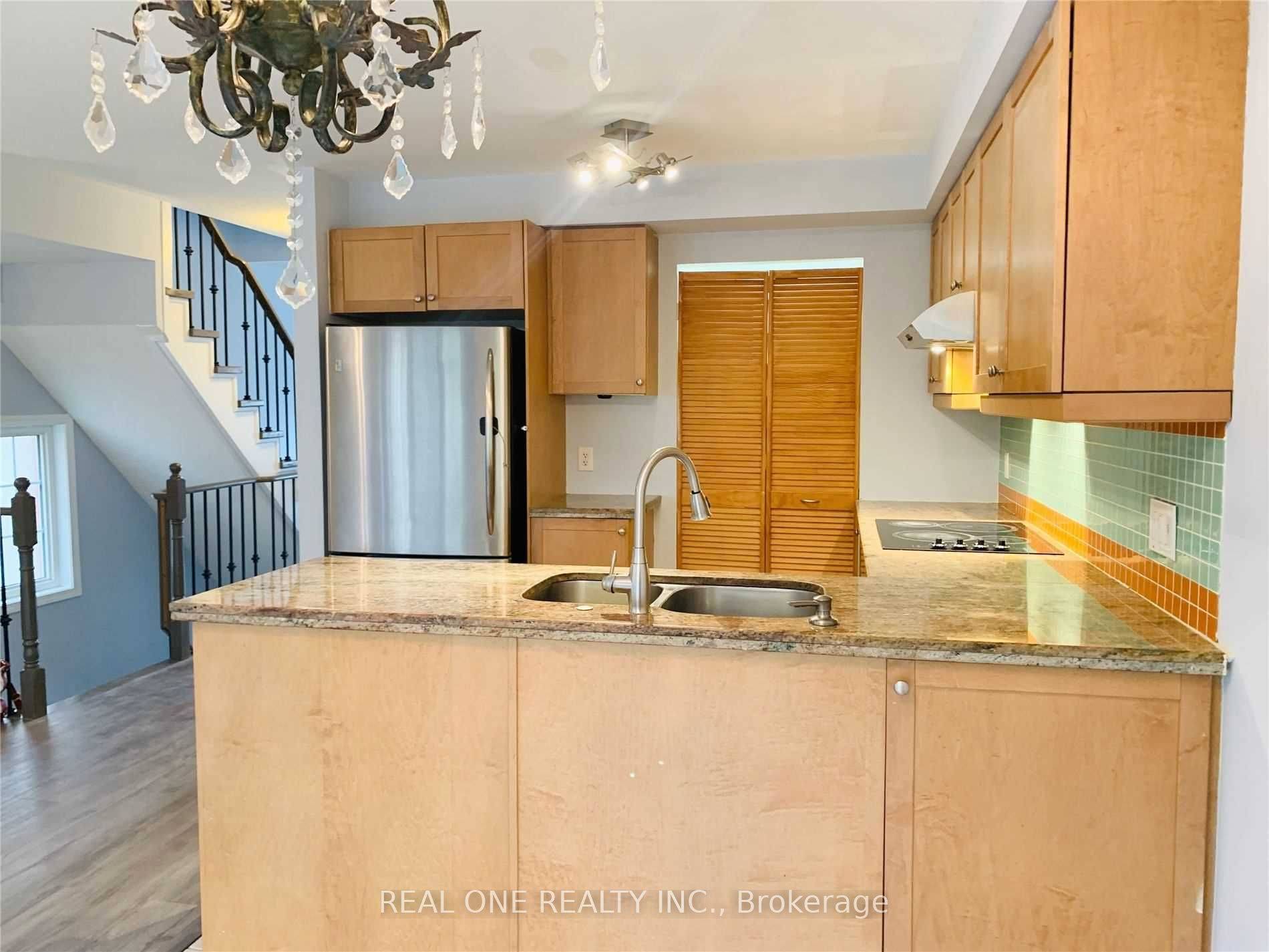 Pickering, ON L1V 0A2,1850 Kingston RD #49