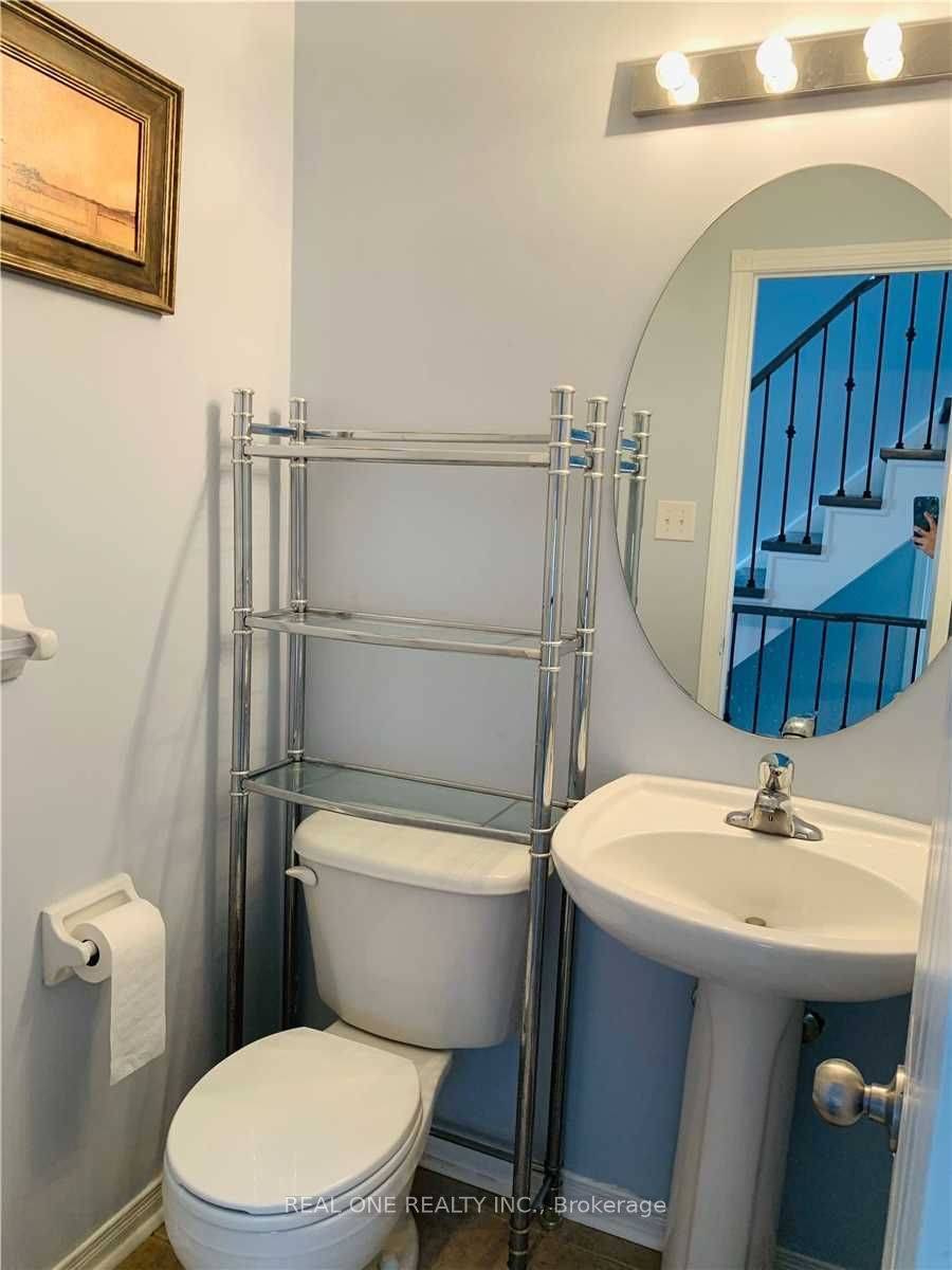 Pickering, ON L1V 0A2,1850 Kingston RD #49