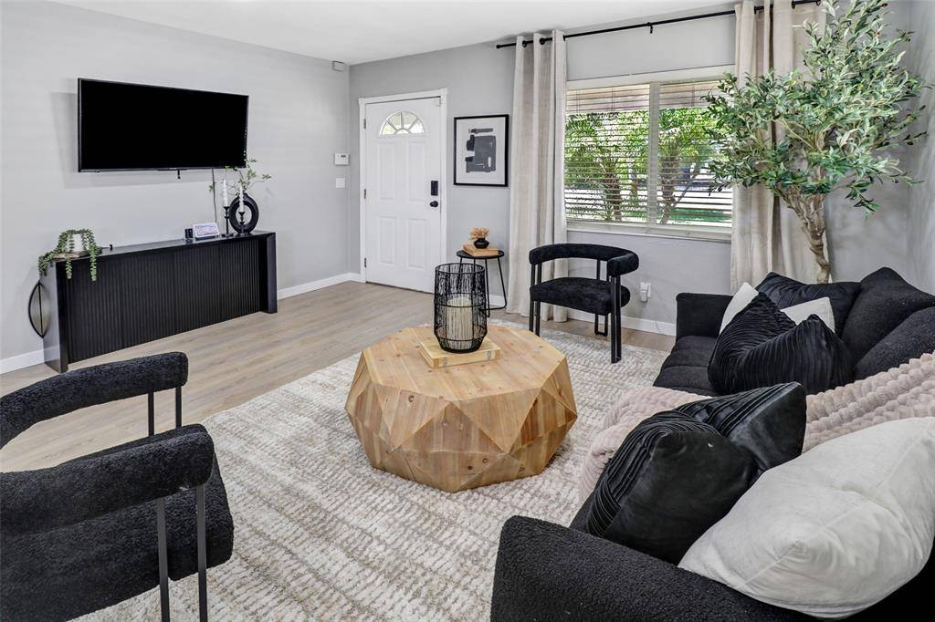 Oakland Park, FL 33334,131 NE 55th St