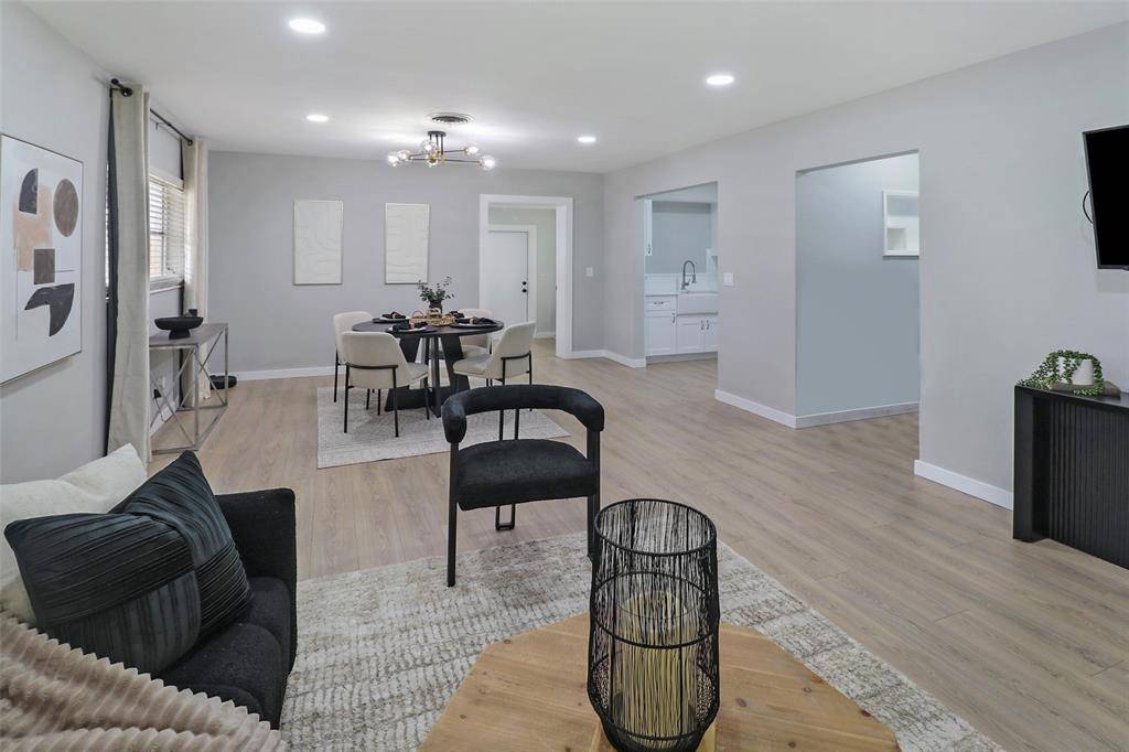 Oakland Park, FL 33334,131 NE 55th St