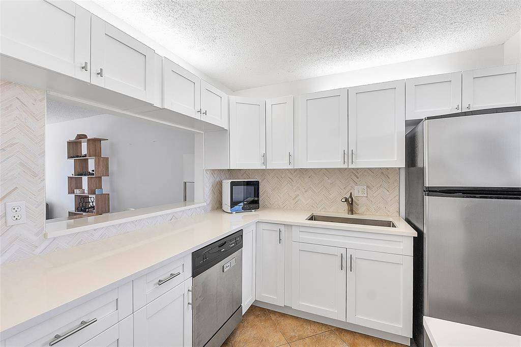 Fort Lauderdale, FL 33308,5300 NE 24th Terrace #425c