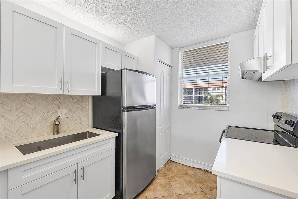 Fort Lauderdale, FL 33308,5300 NE 24th Terrace #425c