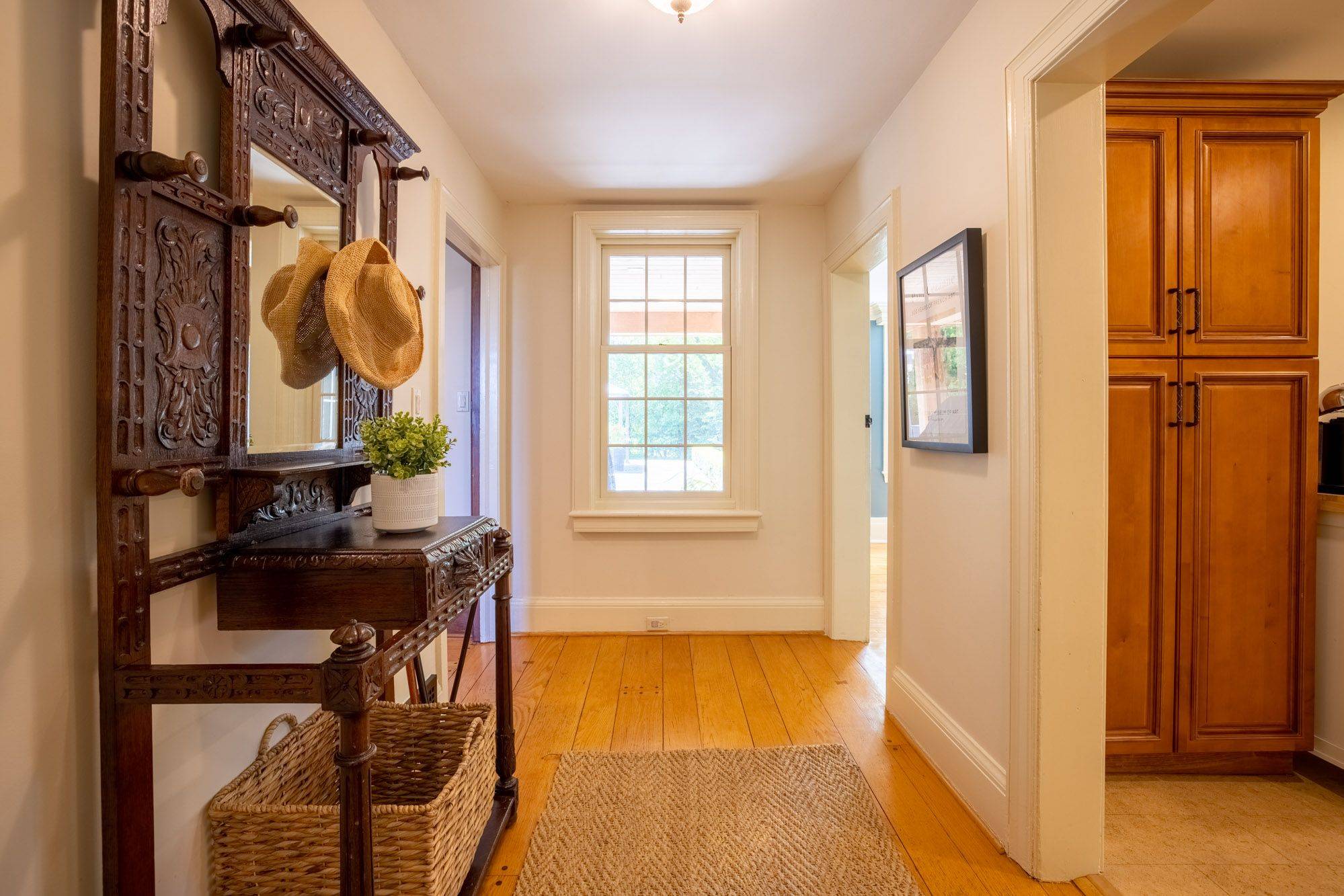 Aurora, ON L4G 6J6,220 Old Yonge ST