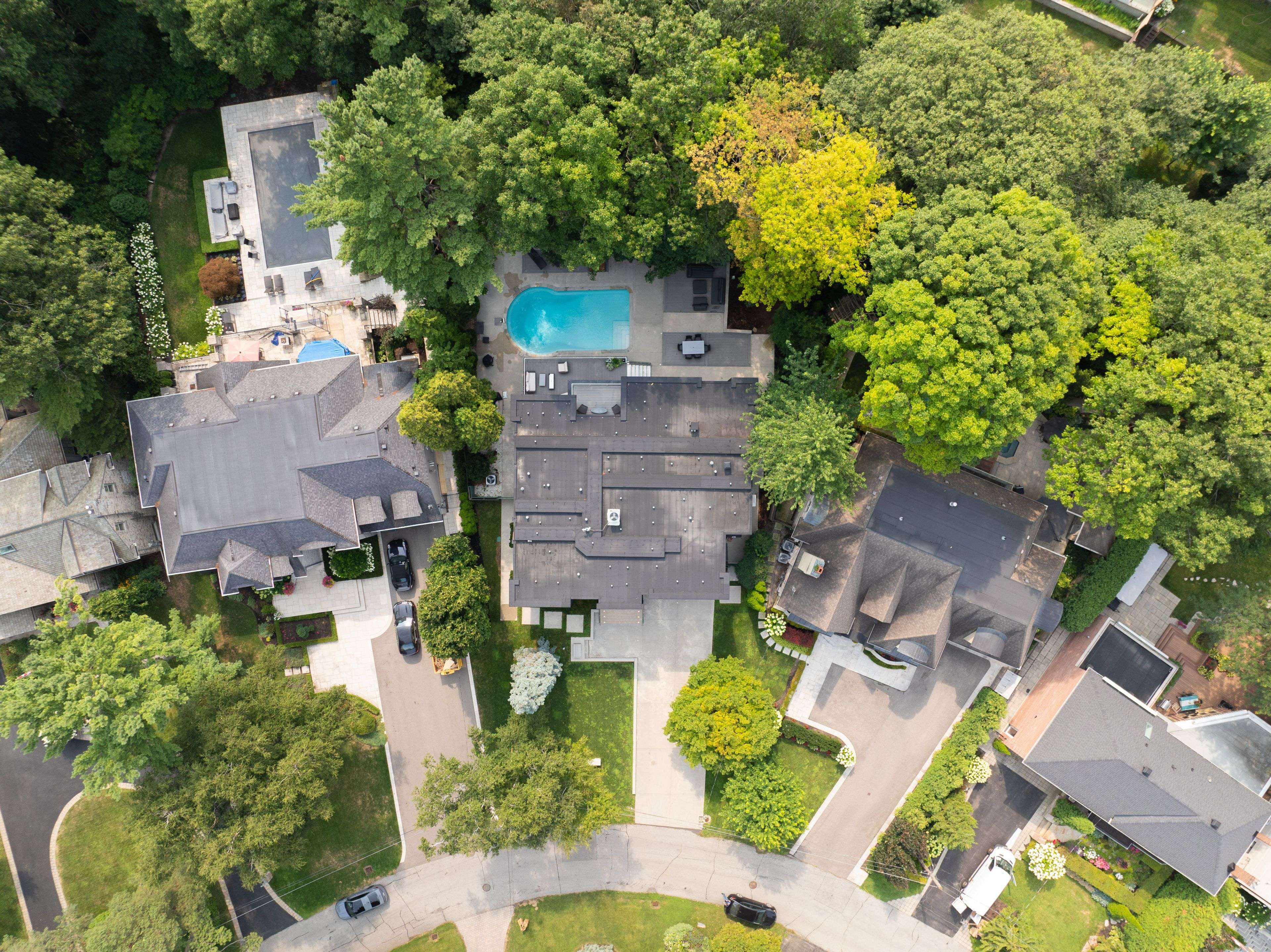 Toronto W08, ON M9A 4C9,7 Ashley Park RD