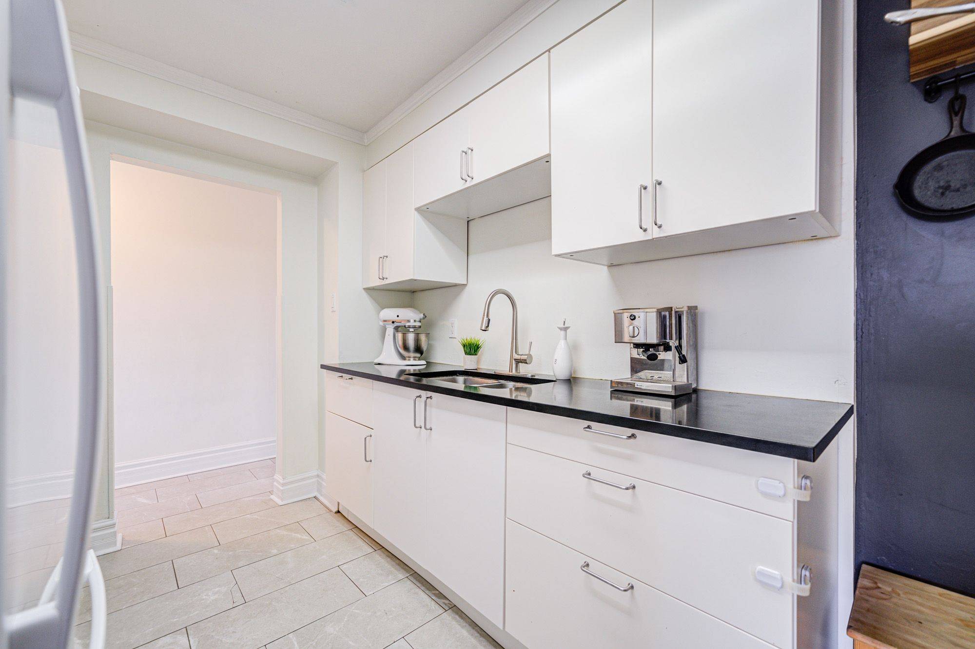 Brampton, ON L6V 3M5,21 DAWSON CRES