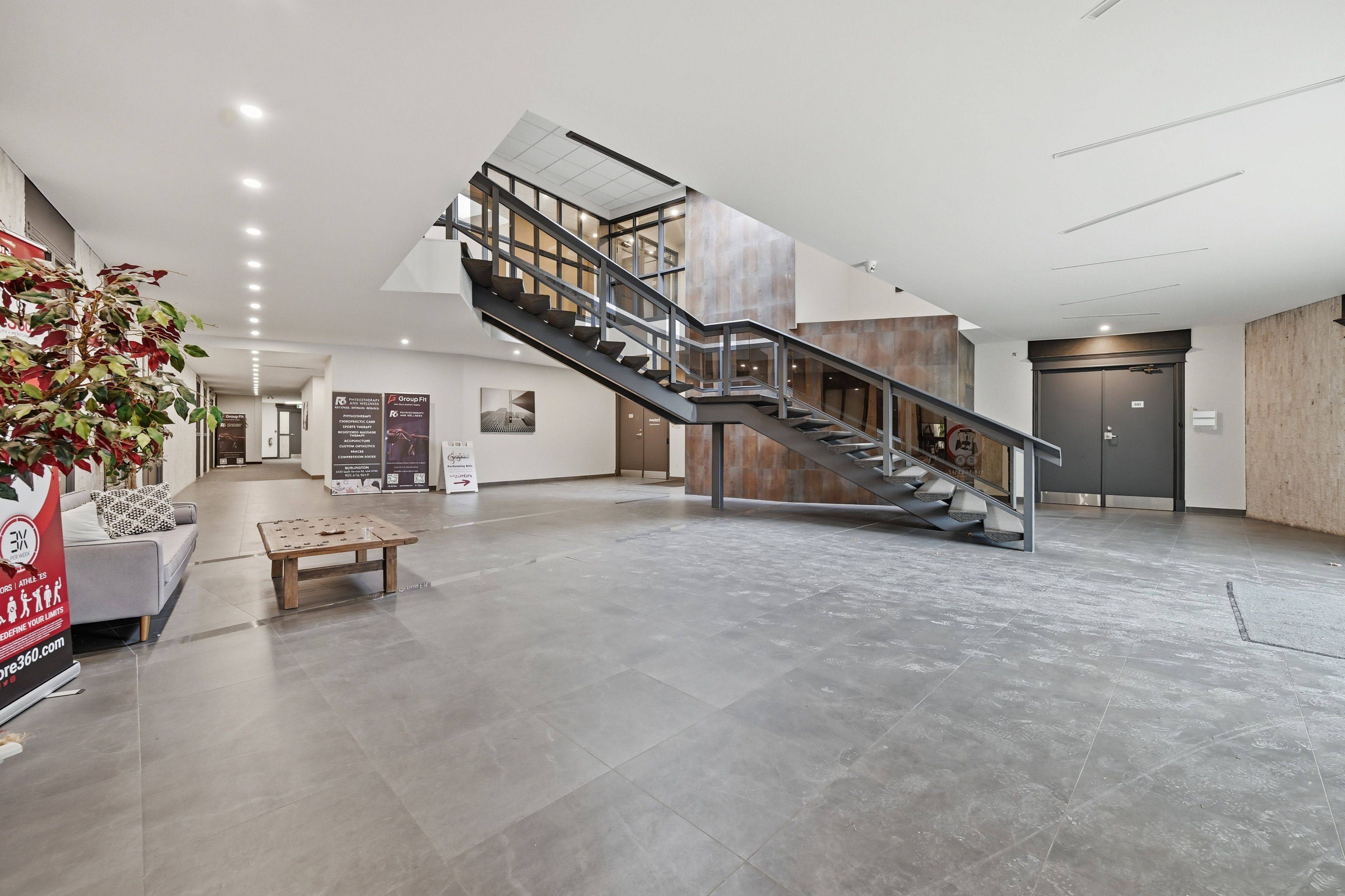 Burlington, ON L7N 3T9,3430 South Service RD #101