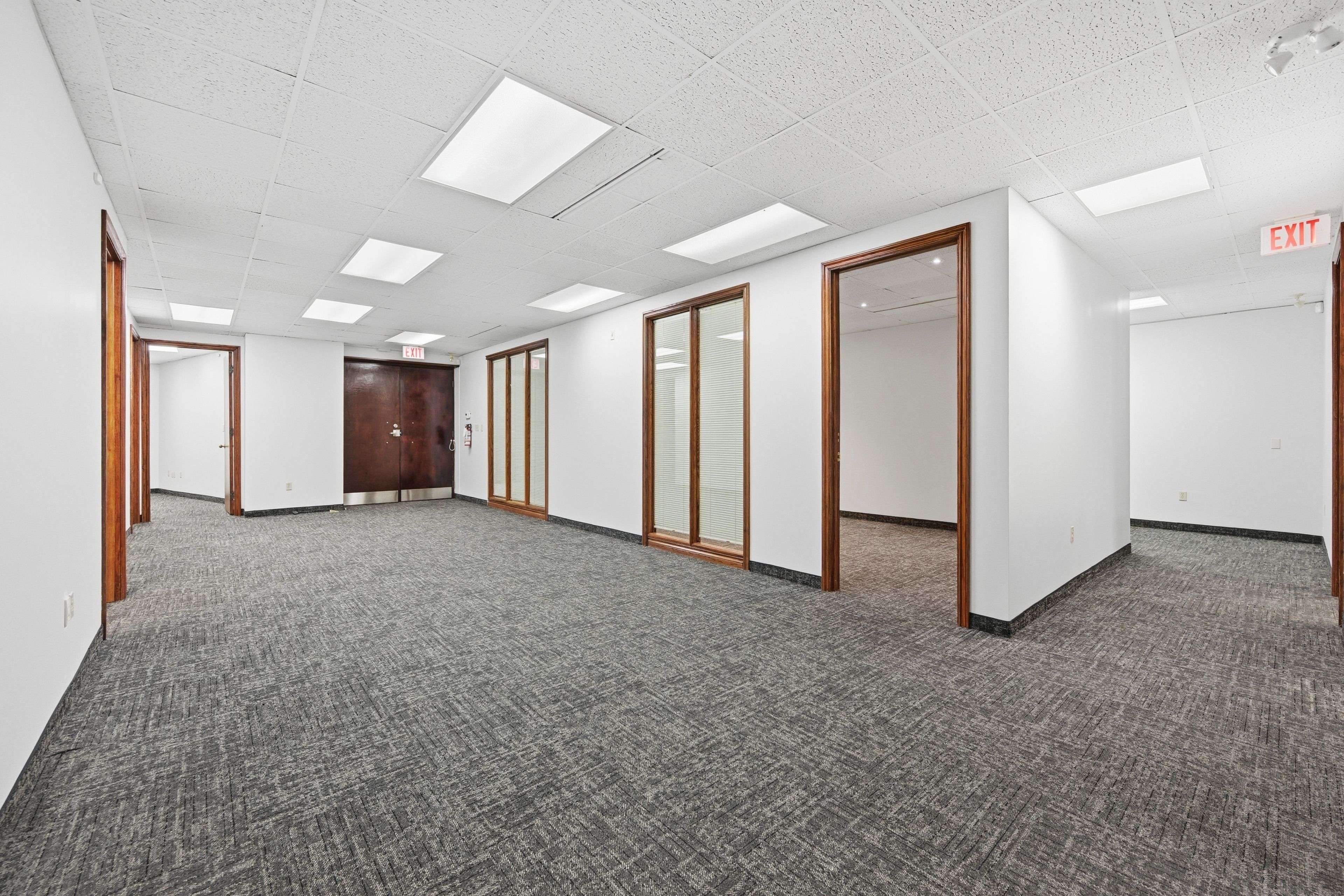 Burlington, ON L7N 3T9,3430 South Service RD #101