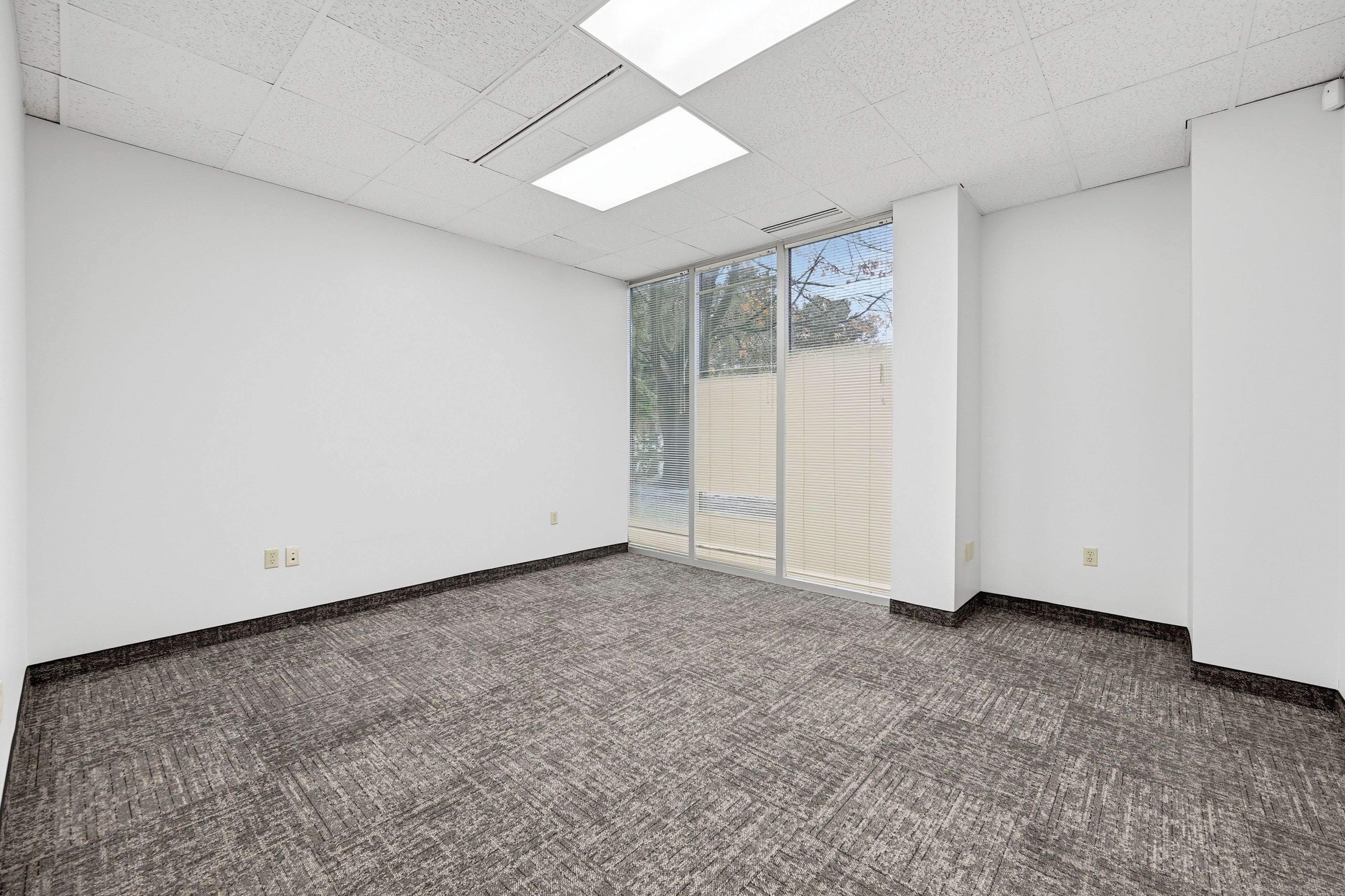 Burlington, ON L7N 3T9,3430 South Service RD #101