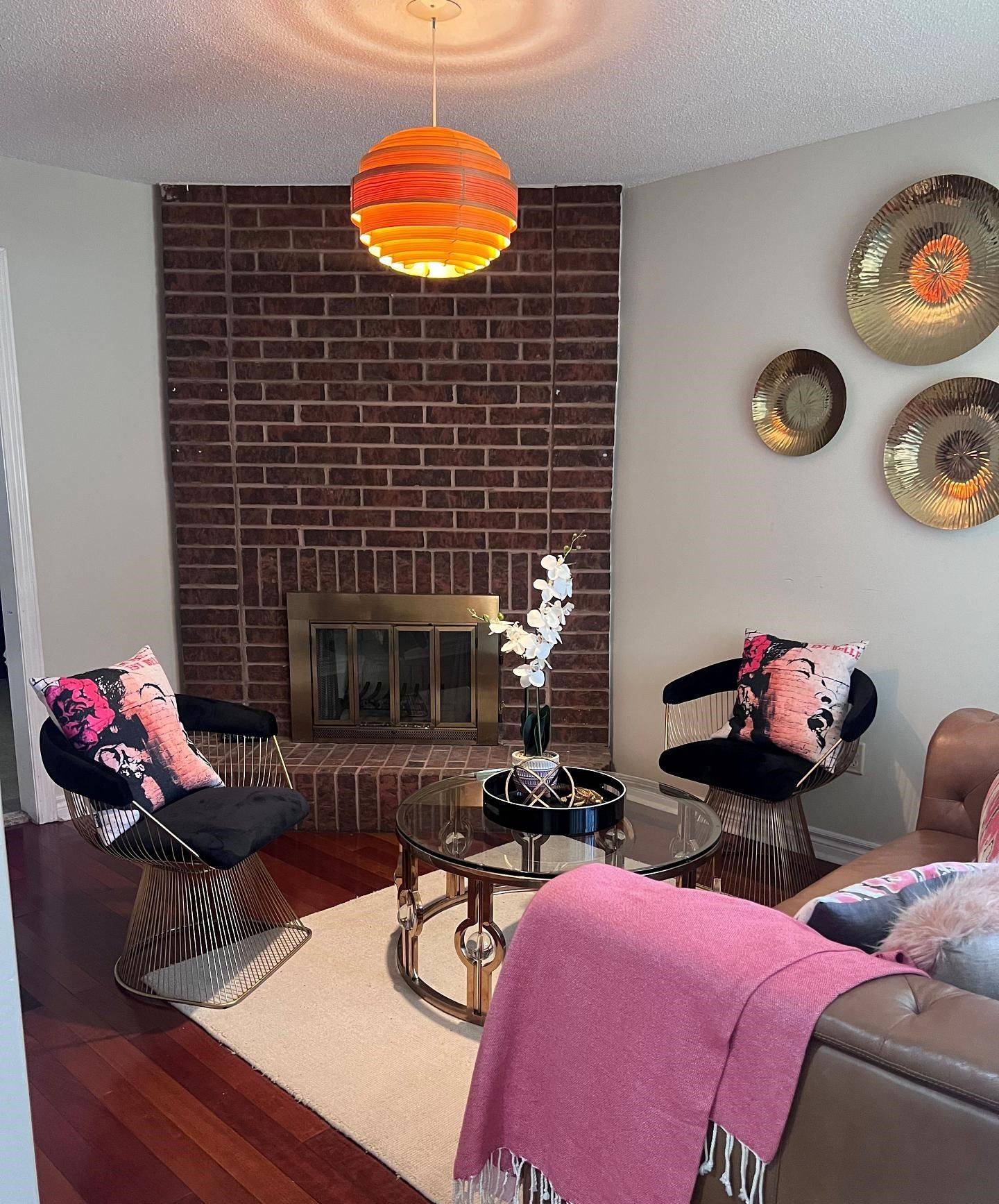 Mississauga, ON L4W 2Y3,4358 Bacchus CRES