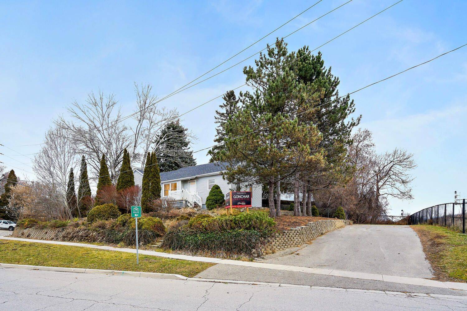 Halton Hills, ON L7G 2J6,2 John ST #Unit 3