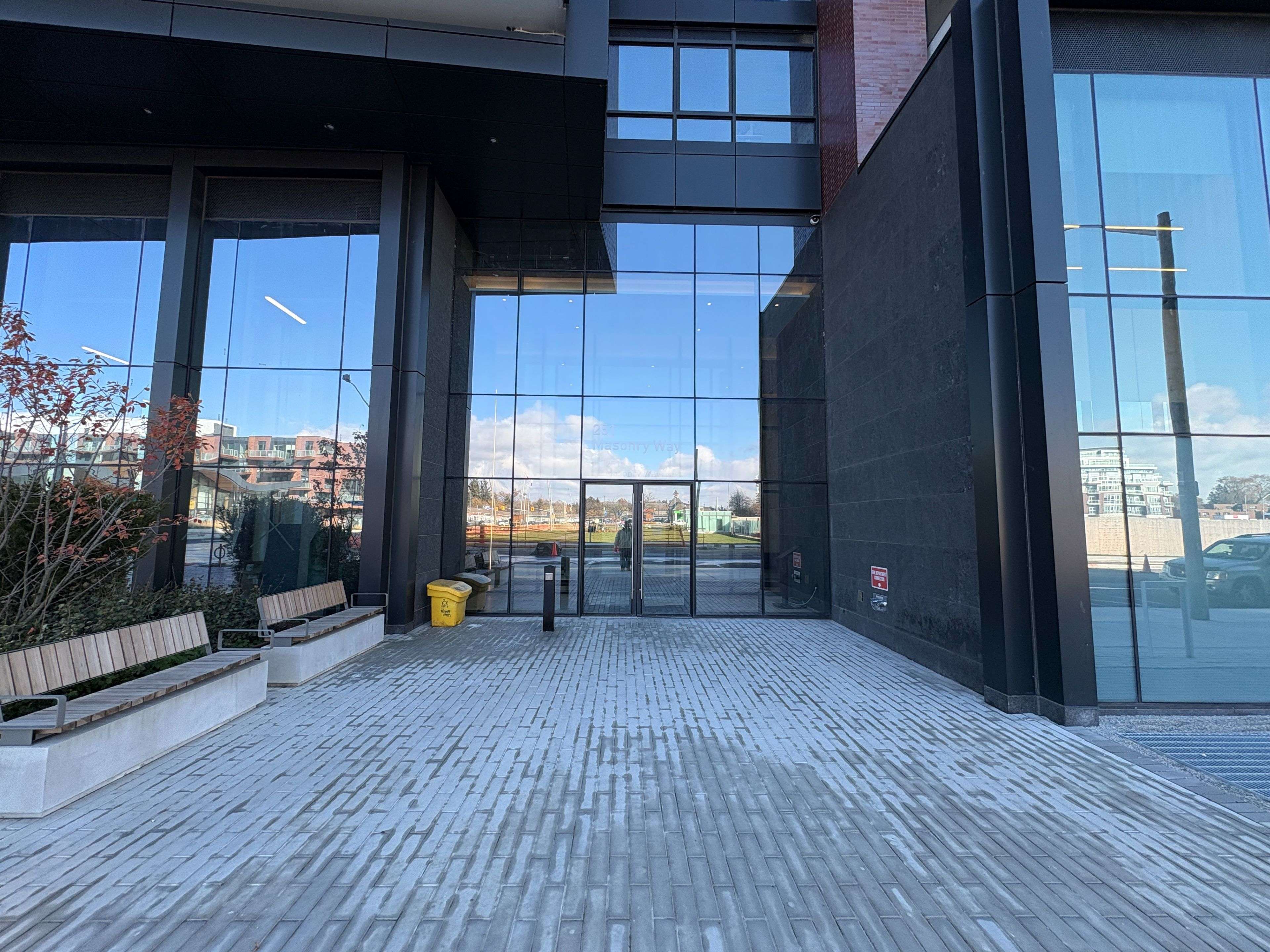 Mississauga, ON L5H 0B3,251 Masonry WAY #313