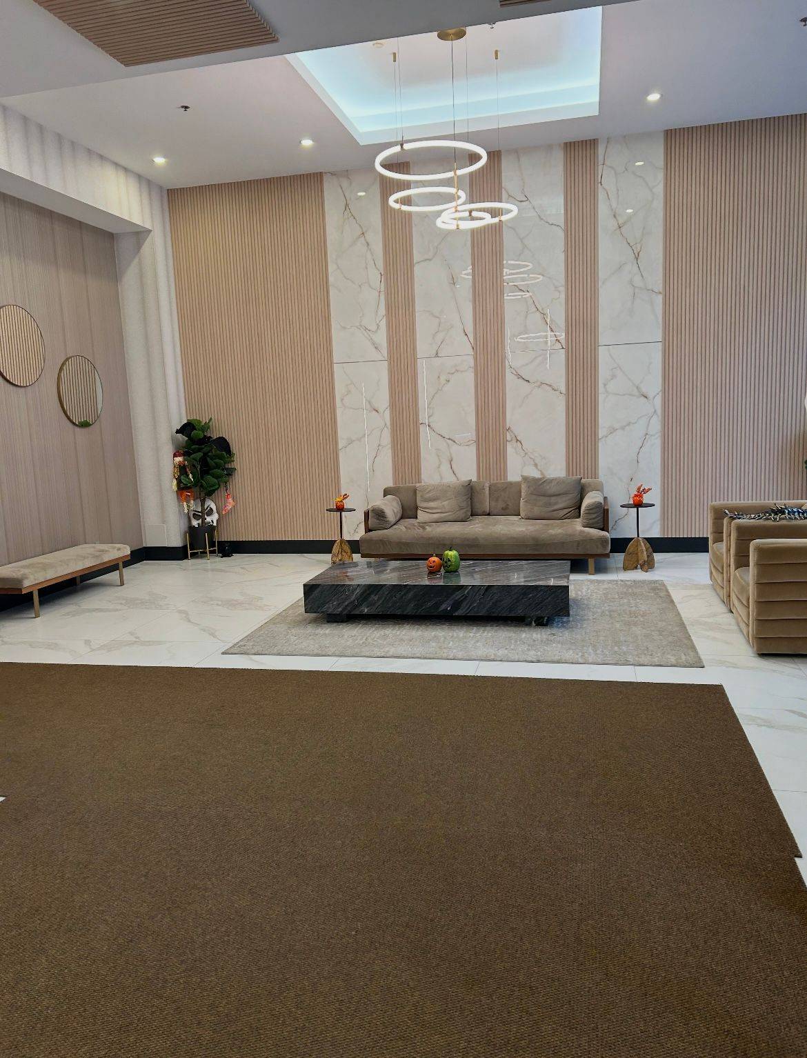 Mississauga, ON L5B 0E9,4070 Confederation Pkwy #501