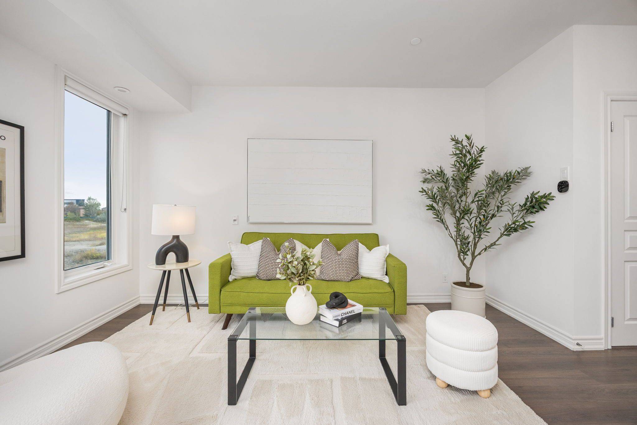 Toronto W06, ON M8W 0A9,125 Long Branch AVE #14