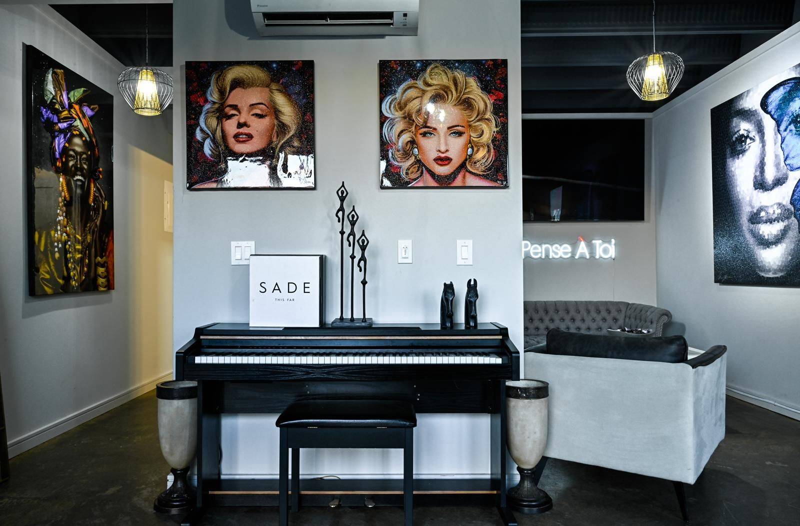 Toronto W06, ON M8W 3C3,155 Thirtieth ST #5