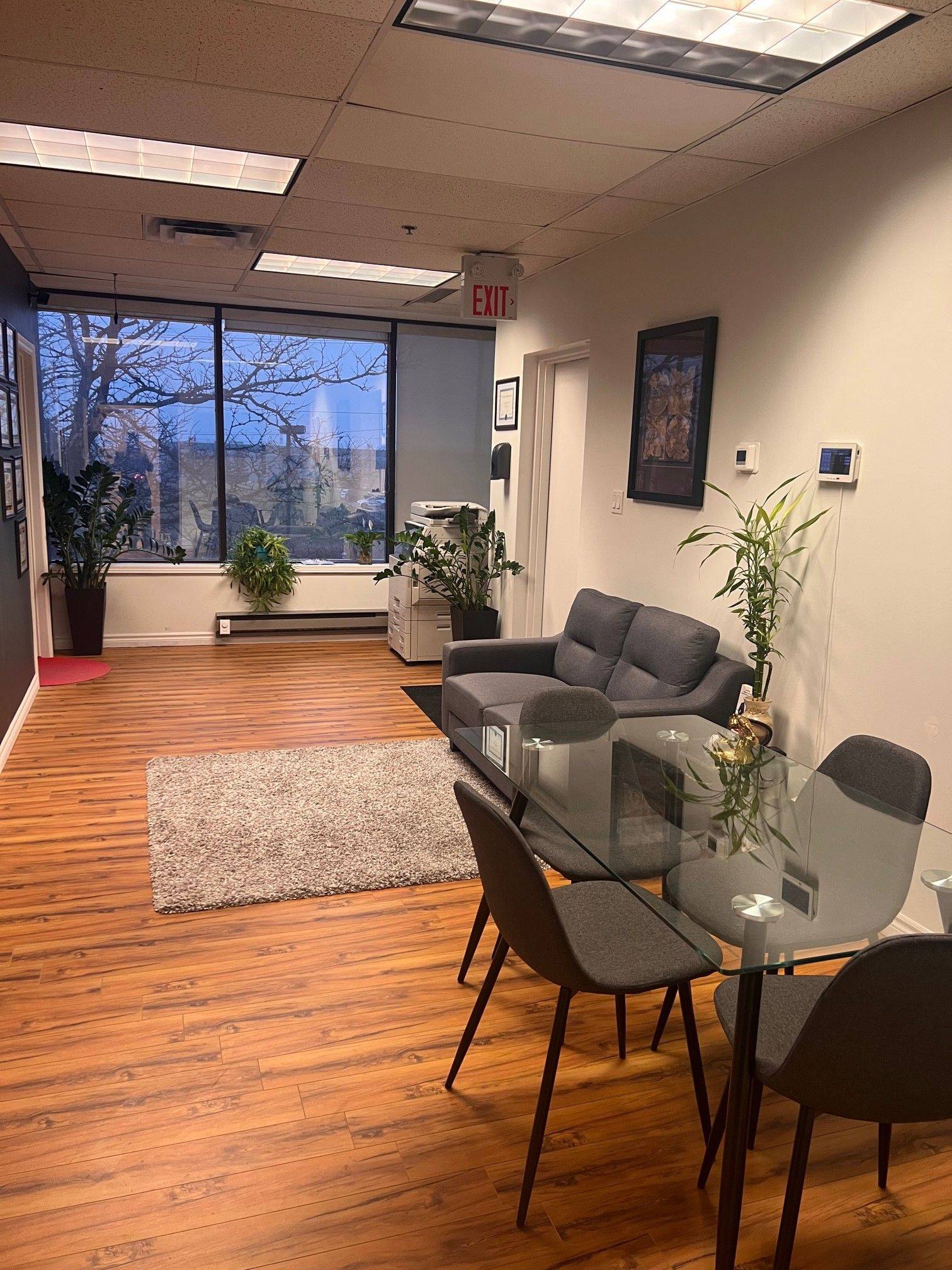 Brampton, ON L6T 5K1,30 INTERMODAL DR #208-A